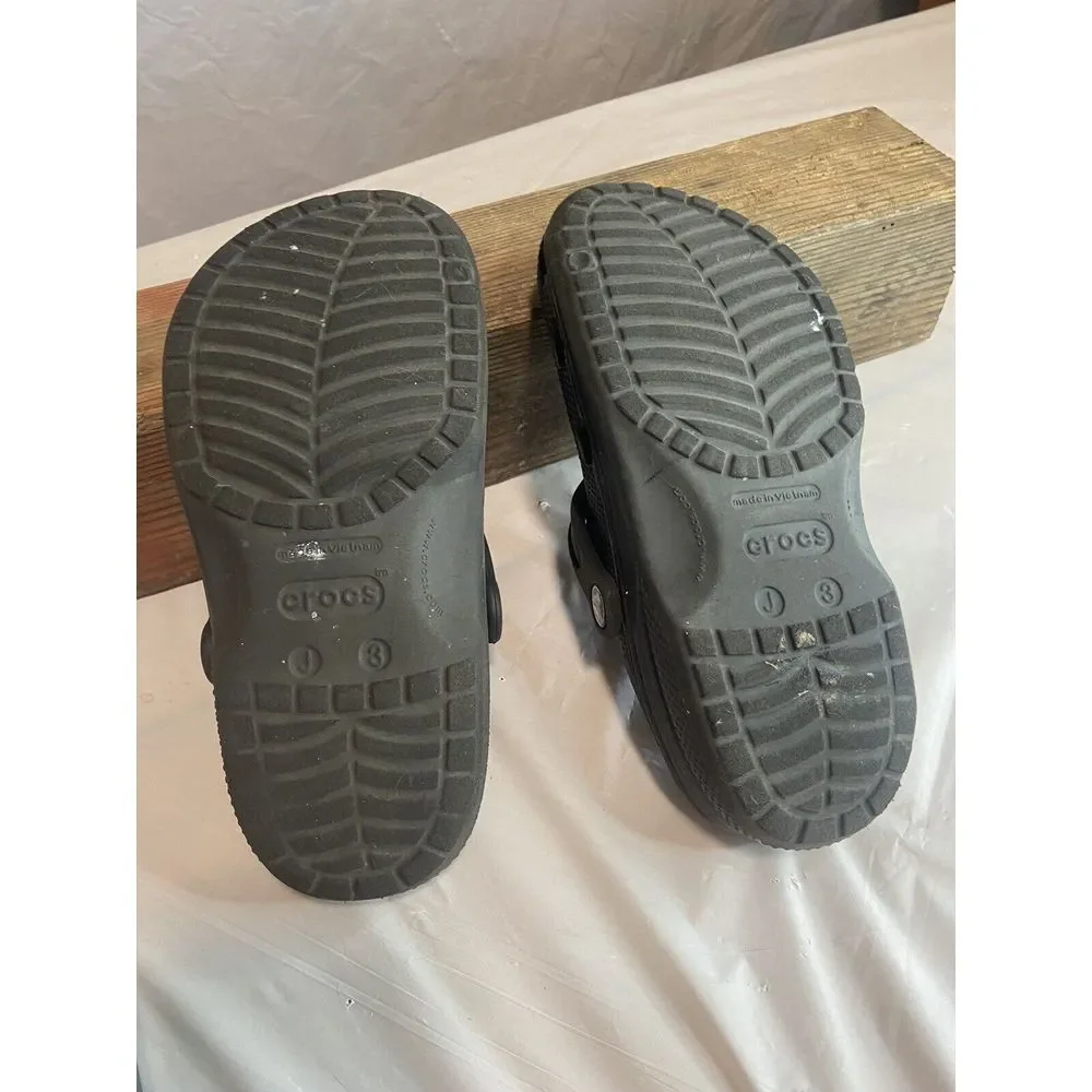 Unisex Genuine Kids Crocs- Black Classic Clog- Says J 3‎ On The Bottom